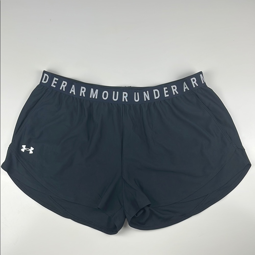 Under Armour Black Women’s Athletic Shorts Moisture-Wicking XXL